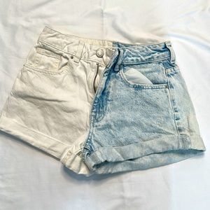 Pac sun girls shorts. Size 23. Great condition.